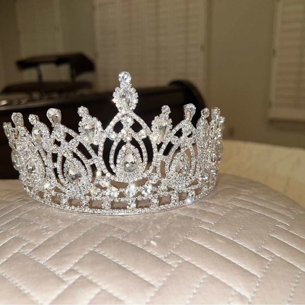 Wedding Crown - Picture 3 of 5